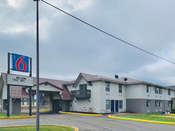 Motel 6 McGraw, NY - Cortland image 1